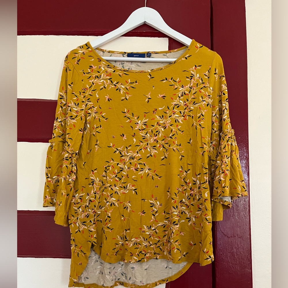 Apt. 9 Top